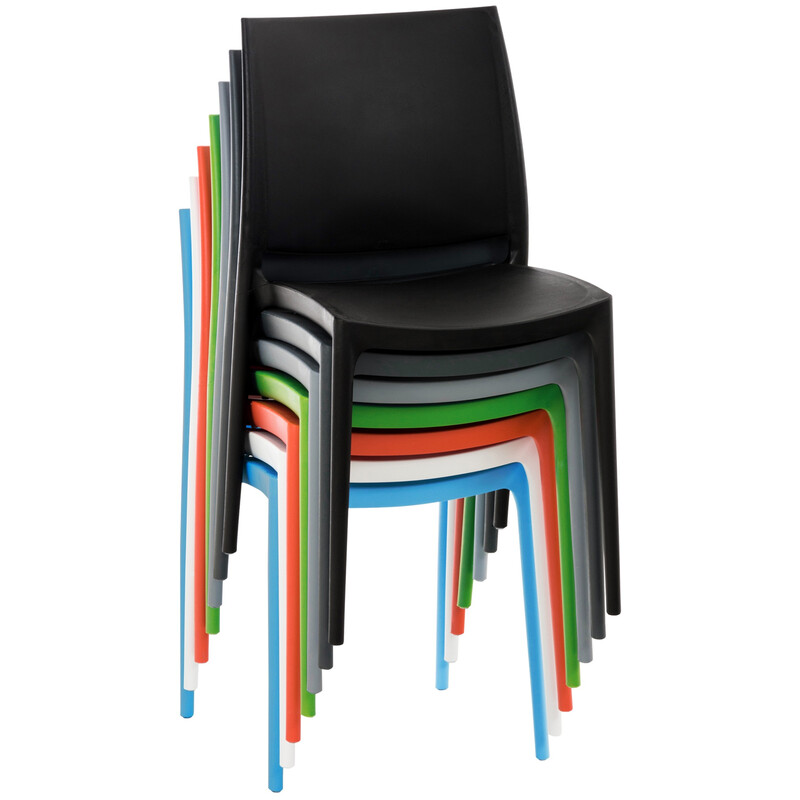 Stapelbar utomhusstol i UV-beständig plast för trädgård