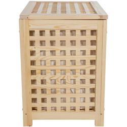 Stilfull tvättkorg i trä med avtagbar tvättpåse