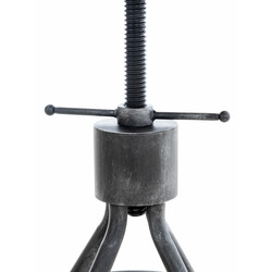 Industriell barstol i furu och metall med justerbar höjd