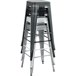 Industriell stapelbar barstol med perforerad metallram