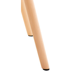 Eleganta matstolar med hög rygg och dekorativa sömmar