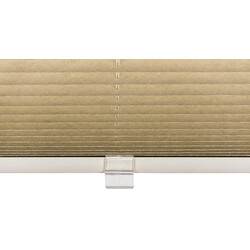 Plisségardin utan borrning för insyns- och solskydd i hemmet