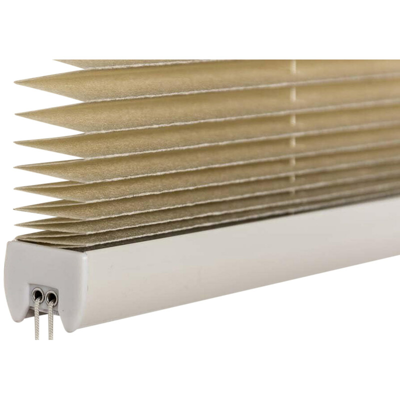Plisségardin utan borrning för insyns- och solskydd i hemmet