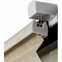 Plisségardin utan borrning för insyns- och solskydd i hemmet