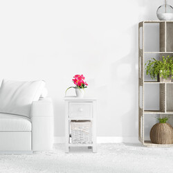 Sängbord med korg i vit landstil trädesign