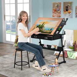 Ritbord med justerbar höjd och förvaringslösningar