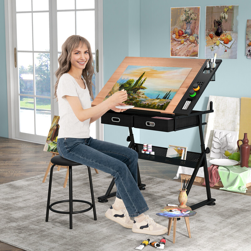 Ritbord med justerbar höjd och förvaringslösningar