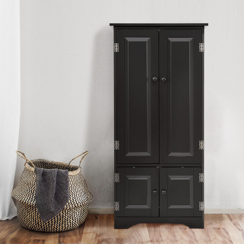 Svart högskåp i trä med justerbara hyllor