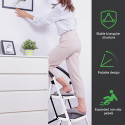 Hopfällbar hushållsstege med 2 steg och 150 kg kapacitet