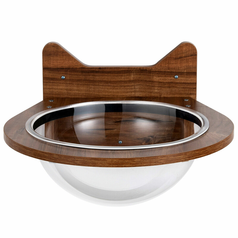 Väggmonterad kattbädd med transparent kupol och trämaterial