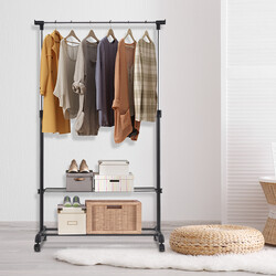 Justerbar klädställning med hjul och skohyllor svart