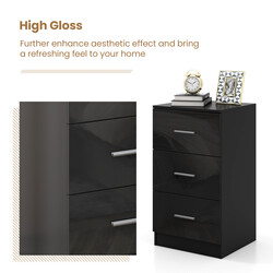 Svart sängbord med 3 lådor och metallhandtag