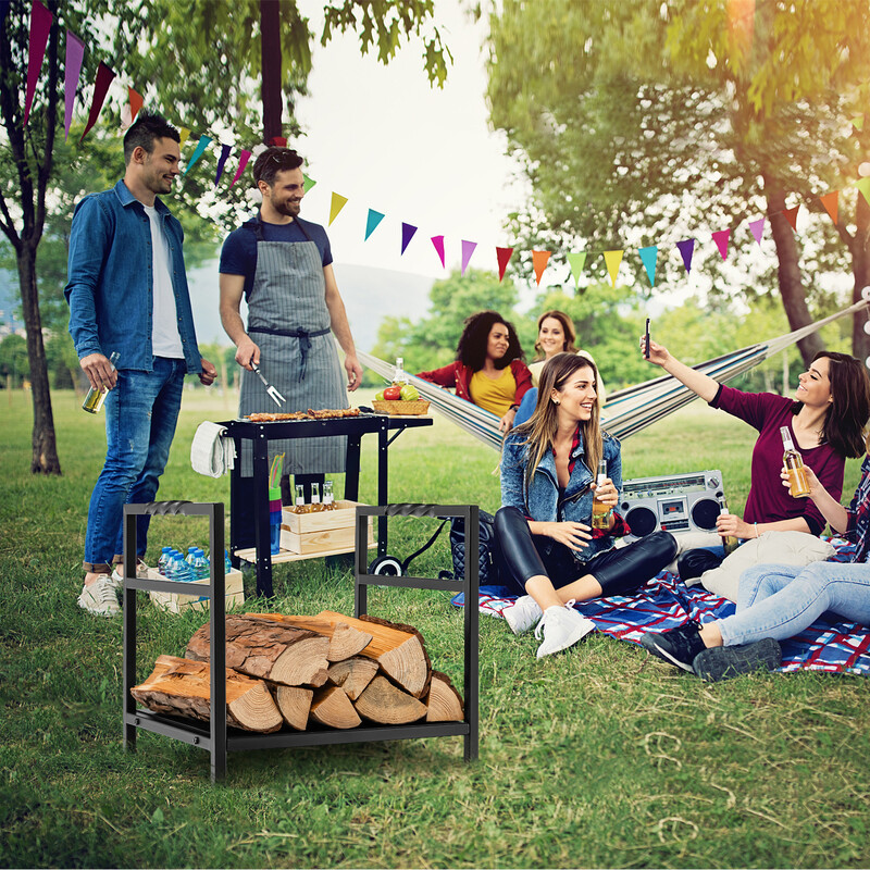Vedställ i metall med bottenplatta och handtag för stabil och elegant vedförvaring