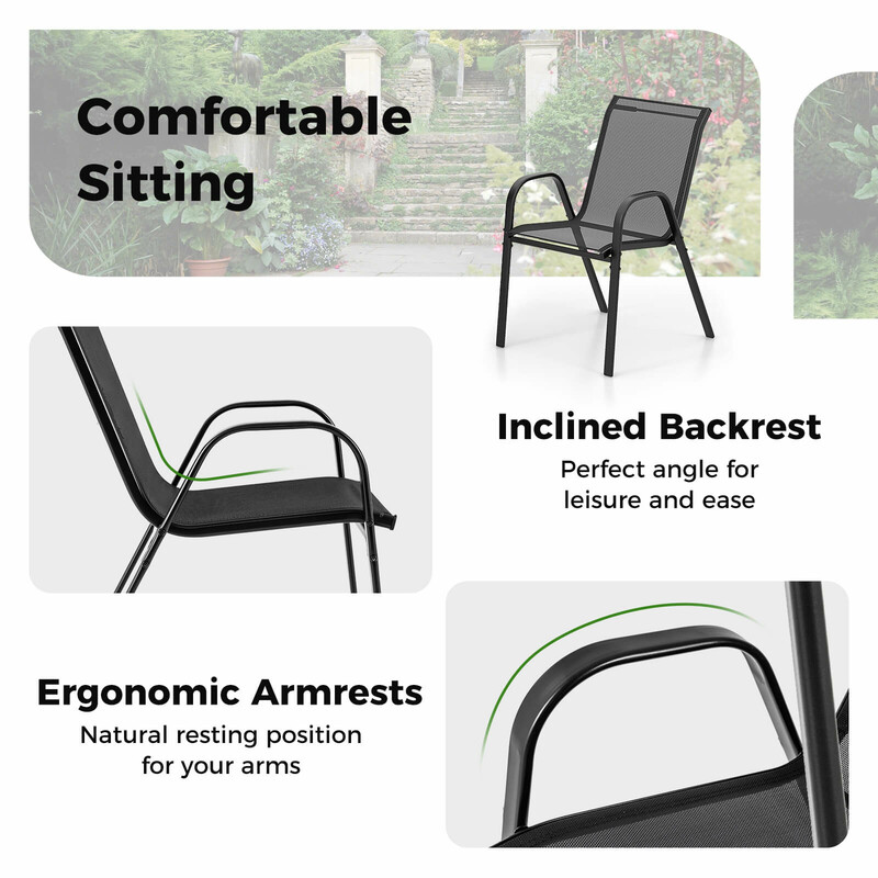 Balkongmöbelset i grått med bistrobord och två stapelbara stolar för utomhusbruk