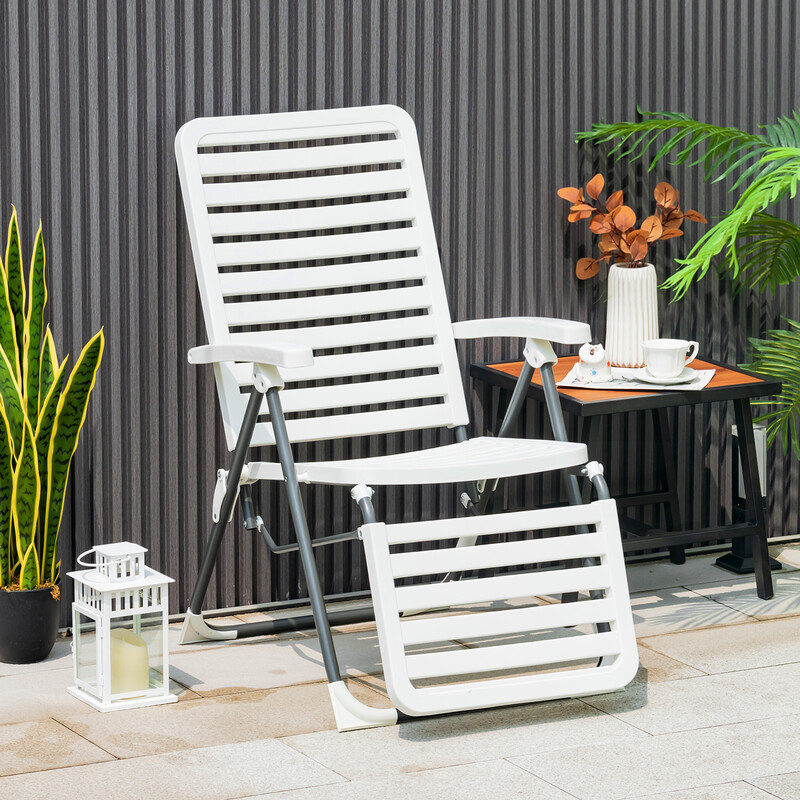Fällbar terrassstol med fotstöd i väderbeständigt material för utomhusbruk