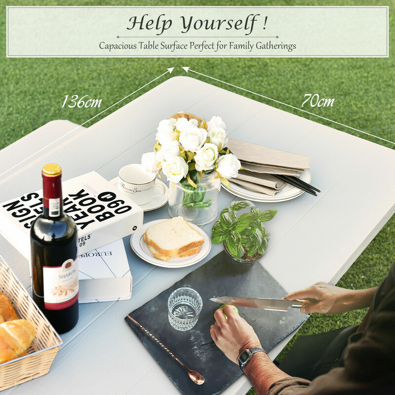 Picknickbord med två bänkar i vit HDPE och metallram för utomhusbruk