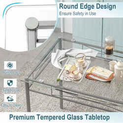 Matgrupp i glas med 4 stolar och metallram för modern stil och funktionalitet