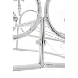 Rosenbåge i kraftigt järn med dekorativa detaljer