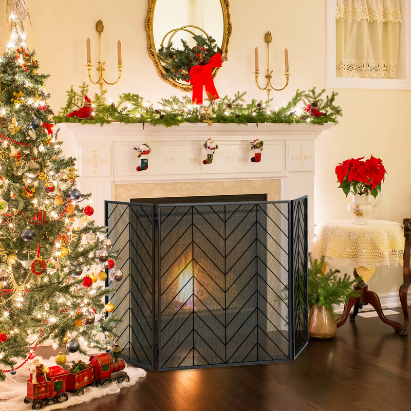 Fällbart eldskydd i metall med tre paneler och elegant design för säkerhet och stil