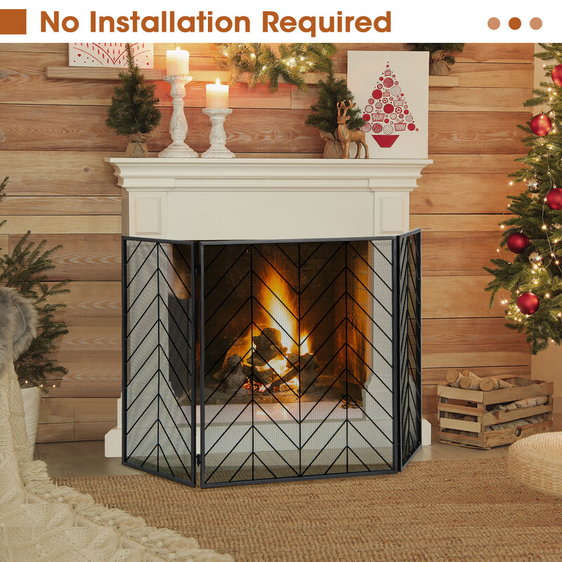 Fällbart eldskydd i metall med tre paneler och elegant design för säkerhet och stil