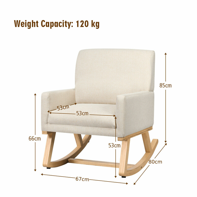 Bekväm gungstol i massivt trä med beige tygklädsel och ergonomisk design