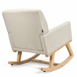 Bekväm gungstol i massivt trä med beige tygklädsel och ergonomisk design