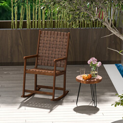 Gungstol i trä med armstöd och PU-läderflätning, brun gummiträram