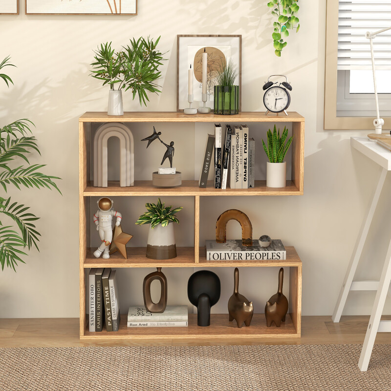 Konkav bokhylla med 3 hyllplan och tippskydd i naturlig trädesign