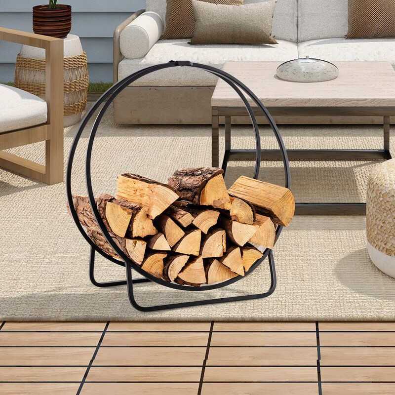 Kraftig och stilren vedhållare i metall med hög bärkapacitet för inomhus- och utomhusbruk