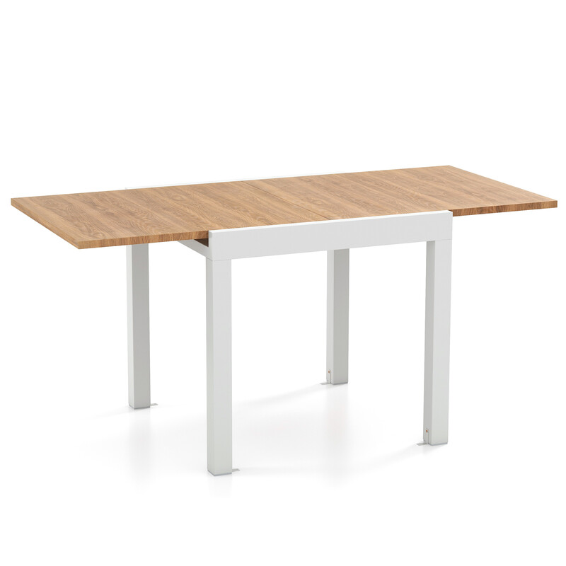 Utdragbart matbord i aluminium för trädgård och uteplats, väderbeständigt och stilrent designat.