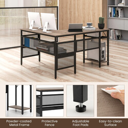 L-format skrivbord med laddstation och gallerhyllor för hemmakontor