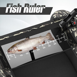 Uppblåsbar fiskeflotte med justerbart ryggstöd och spöhållare 135 x 109 x 54 cm kamouflage