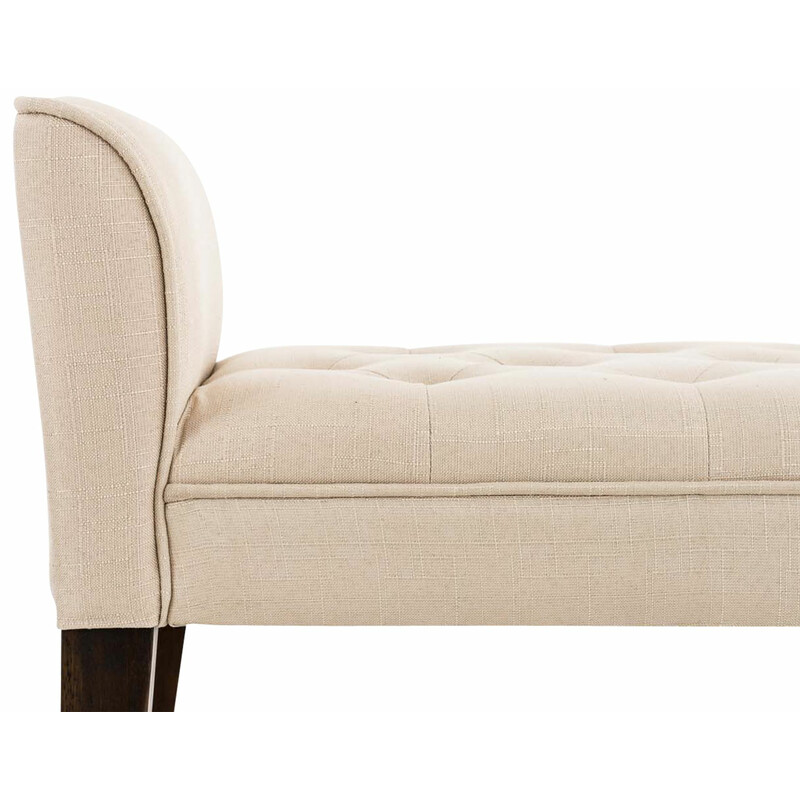 Elegant vilstol med quiltad klädsel och gummiträben