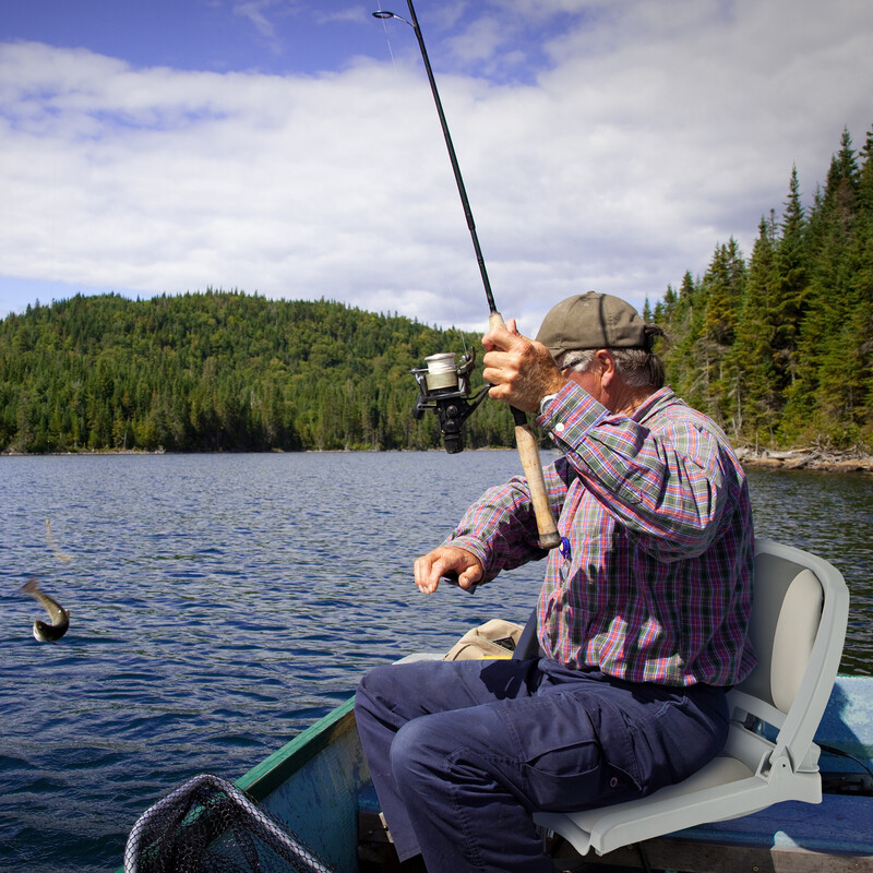 Hopfällbar båtsits med låg ryggstöd och vattentät PVC-klädsel för maximal komfort
