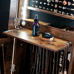 Smyckesskåp med spegel och LED-belysning, brun, med lådor och justerbar vinkel