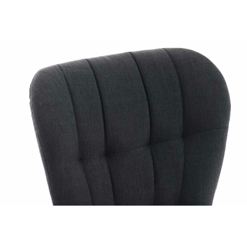 Modern bekväm matstol med quiltat sitsöverdrag