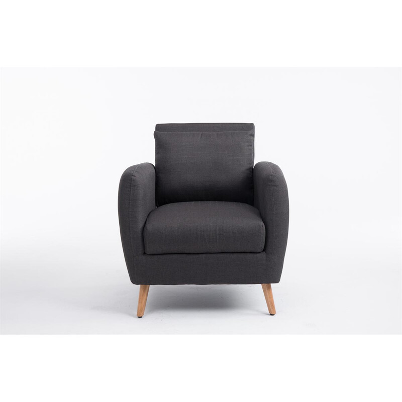 Romantisk fåtölj med bekväm stoppning och eleganta träben