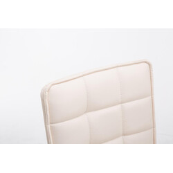 Bekväm och justerbar matstol med stilrent quiltat överdrag