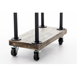 Elegant vedställning med hjul och robust metallram