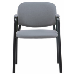 Stapelbar konferensstol Ken Pro med vadderad sits och armstöd