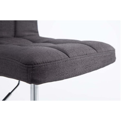 Elegant och bekväm fåtölj för moderna utrymmen