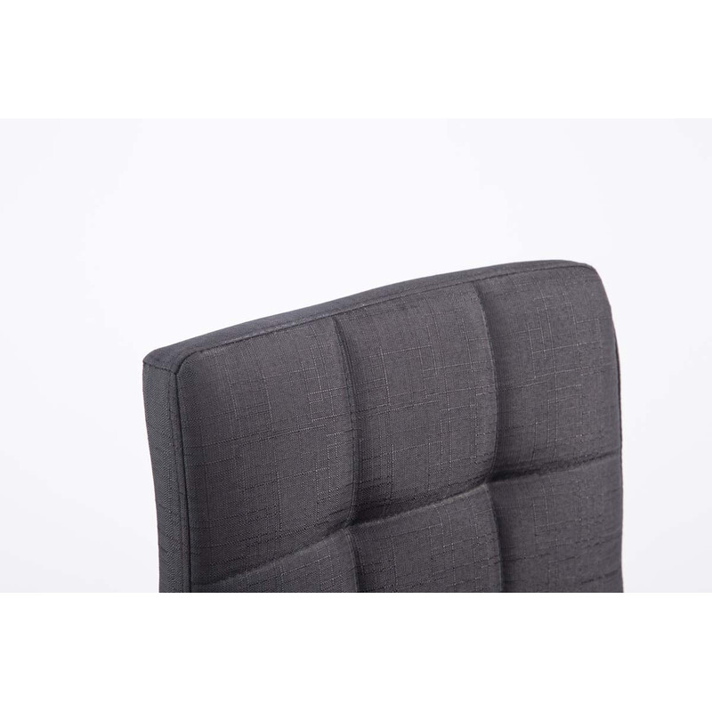 Elegant och bekväm fåtölj för moderna utrymmen