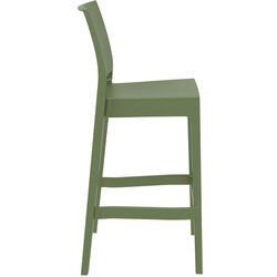 Stapelbar väderbeständig barstol med ryggstöd och fotstöd