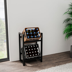 Elegant och praktisk förvaringshylla för dryckeslådor i metall