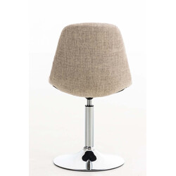 Svängbar matstol med bekväm stoppning och modern design