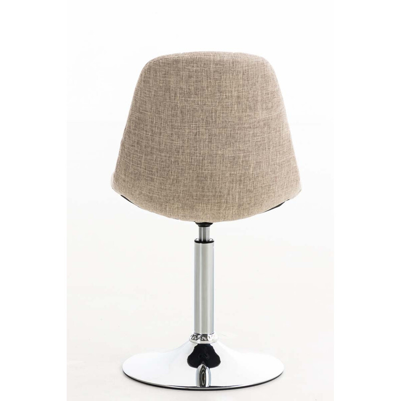 Svängbar matstol med bekväm stoppning och modern design